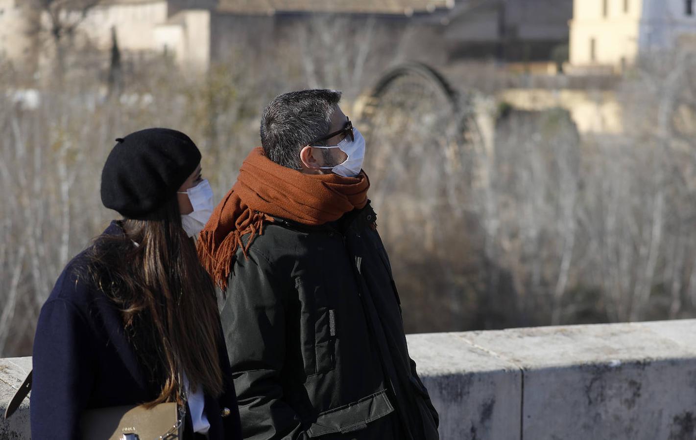 El frío invernal de enero en las calles de Córdoba, en imágenes