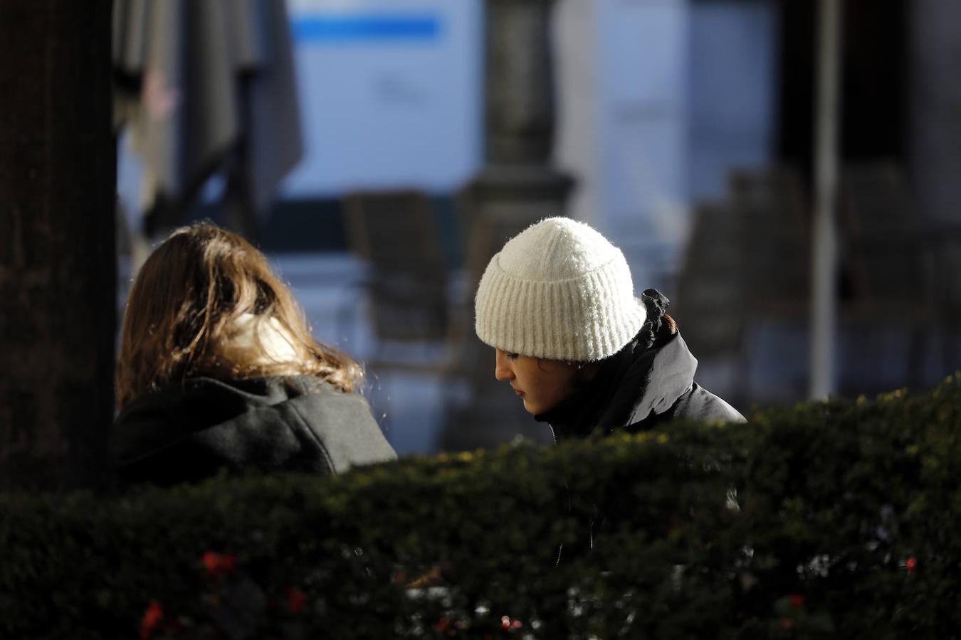 El frío invernal de enero en las calles de Córdoba, en imágenes