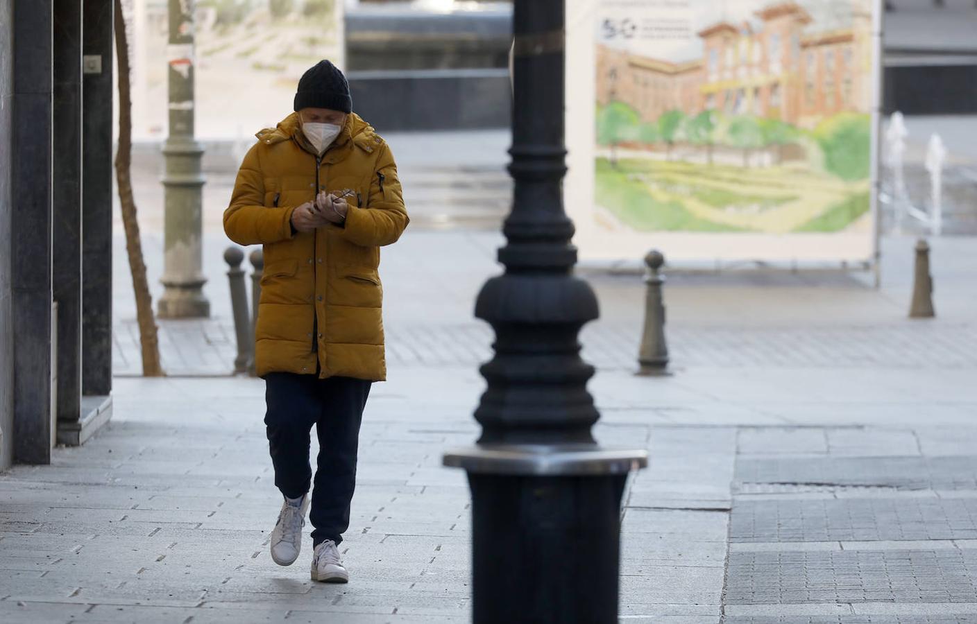 El frío invernal de enero en las calles de Córdoba, en imágenes