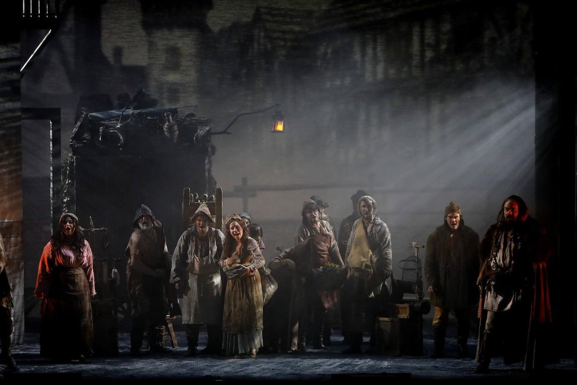 El musical &quot;El médico&quot; en el Gran Teatro de Córdoba, en imágenes