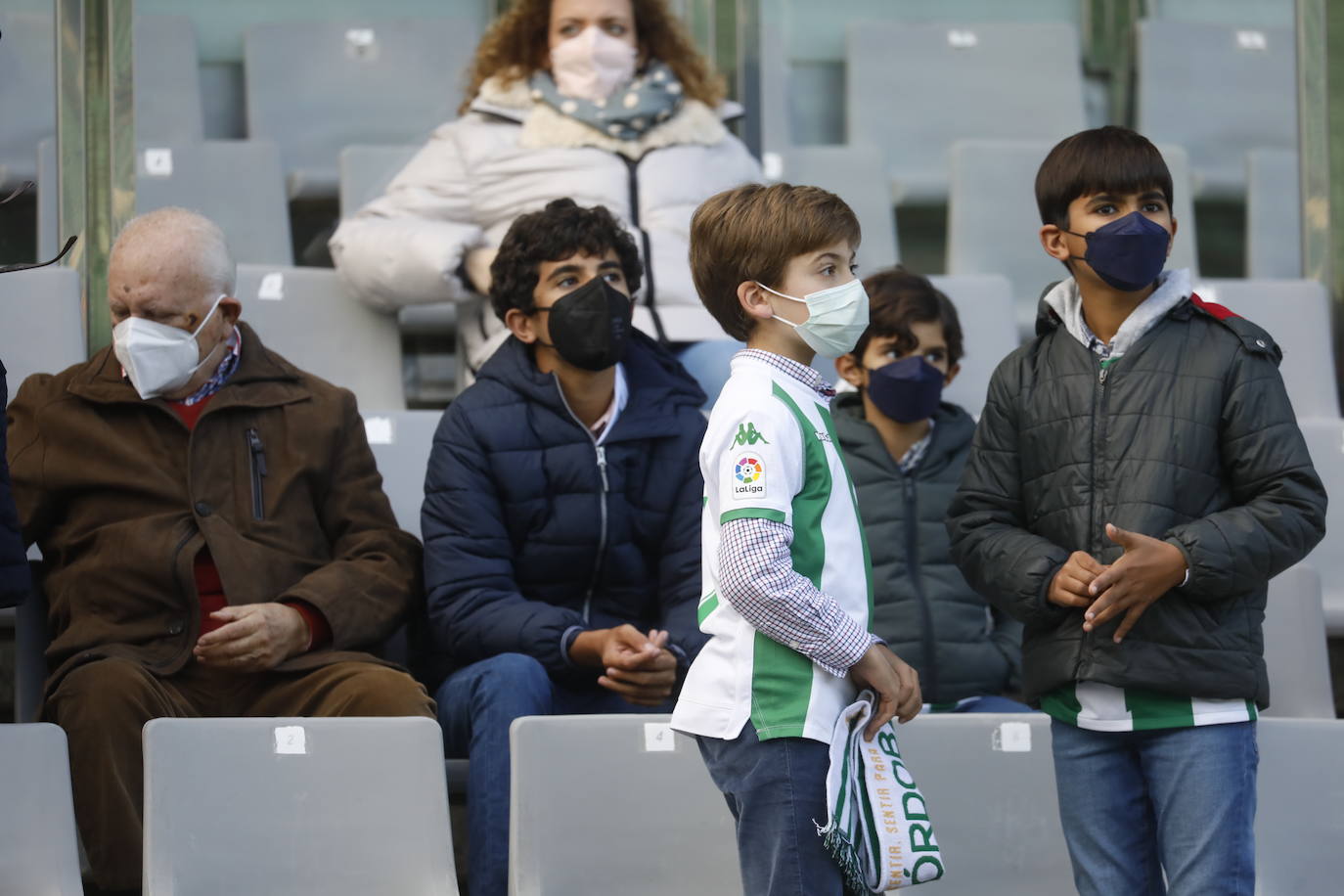 Las mejores imágenes del ambiente en la grada en el Córdoba CF - Xerez DFC