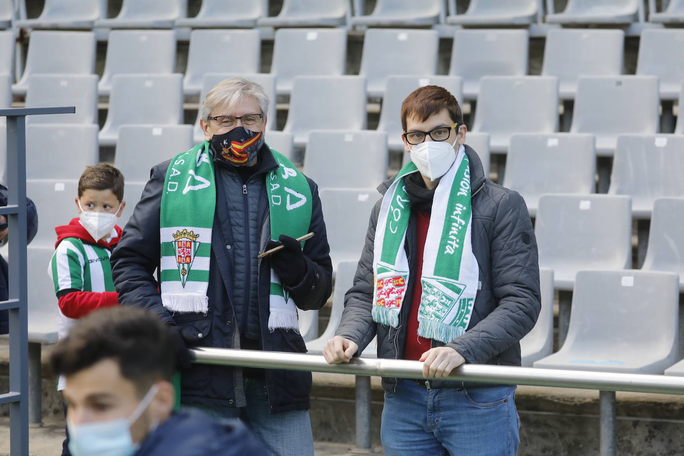 Las mejores imágenes del ambiente en la grada en el Córdoba CF - Xerez DFC