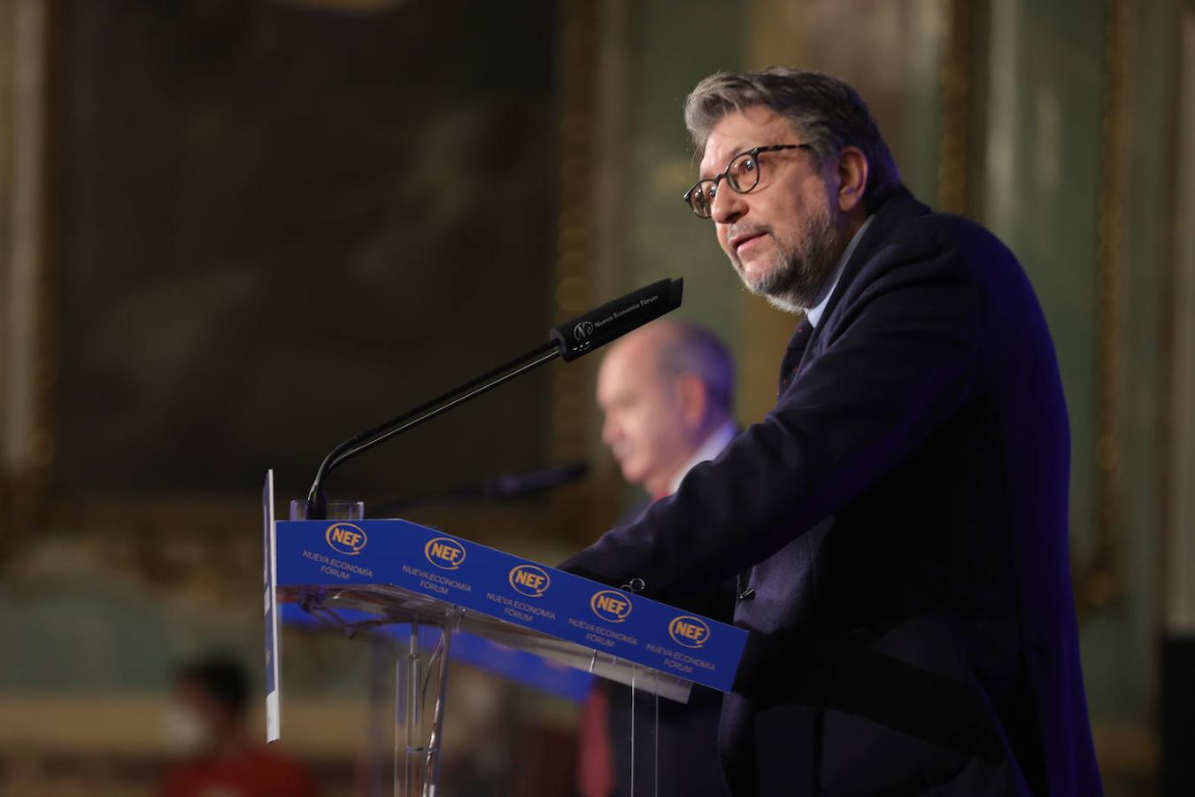 Ignacio Camacho, columnista de ABC, presenta la intervención del director de ABC. 