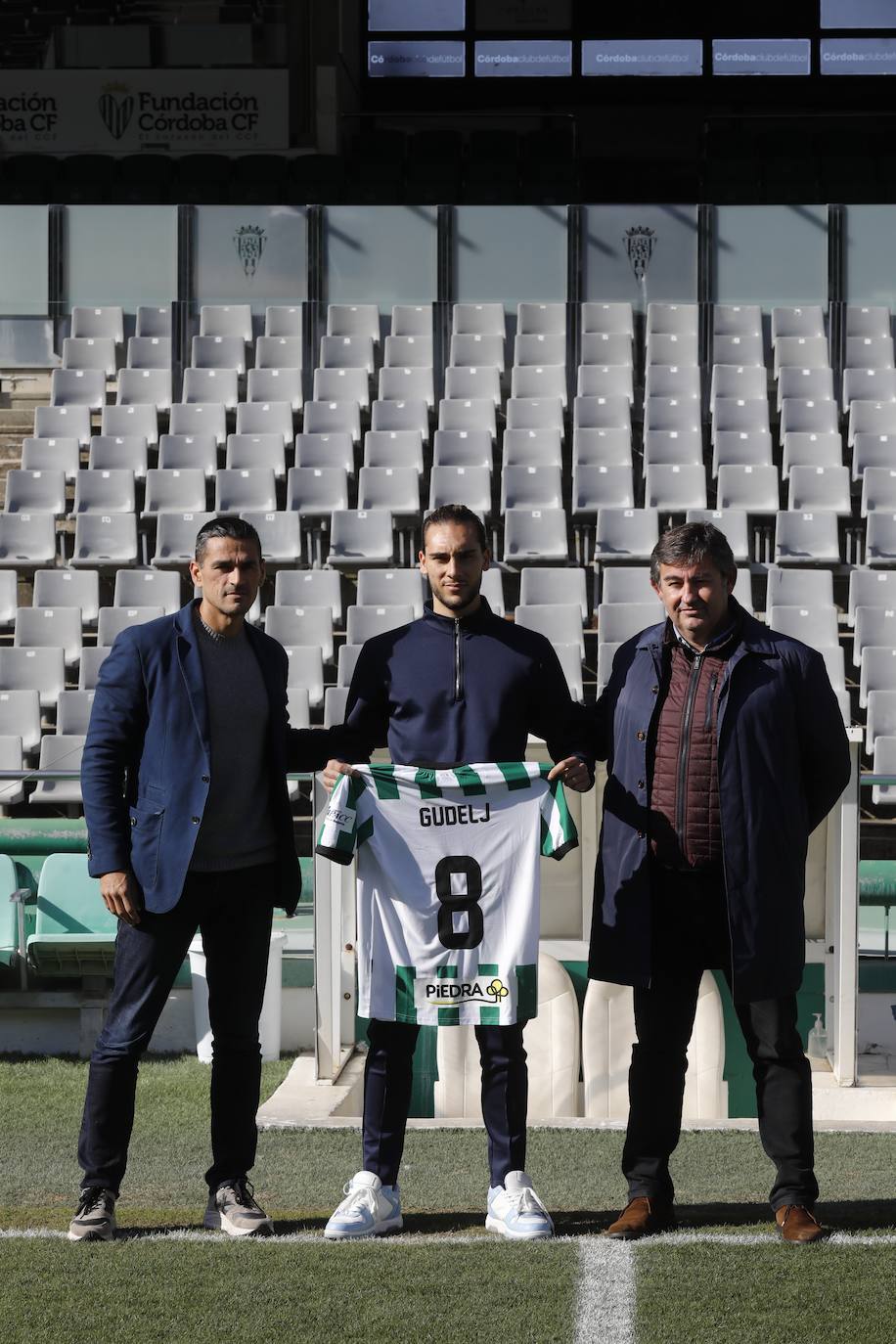 Las mejores imágenes de la presentación de Gudelj en el Córdoba CF