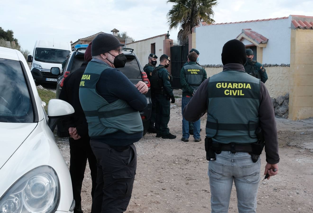 FOTOS: Operación de la Guardia Civil contra el blanqueo de los narcos en El Puerto