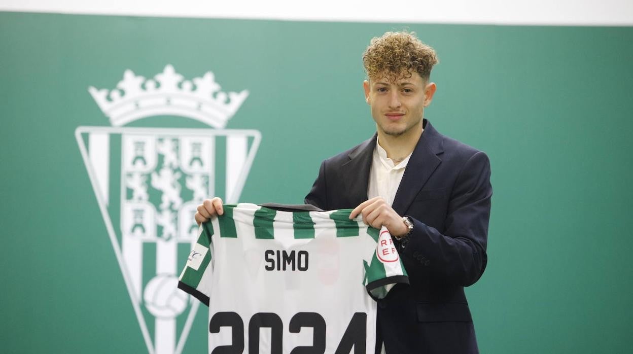 El acto de renovación de Simo con el Córdoba CF, en imágenes