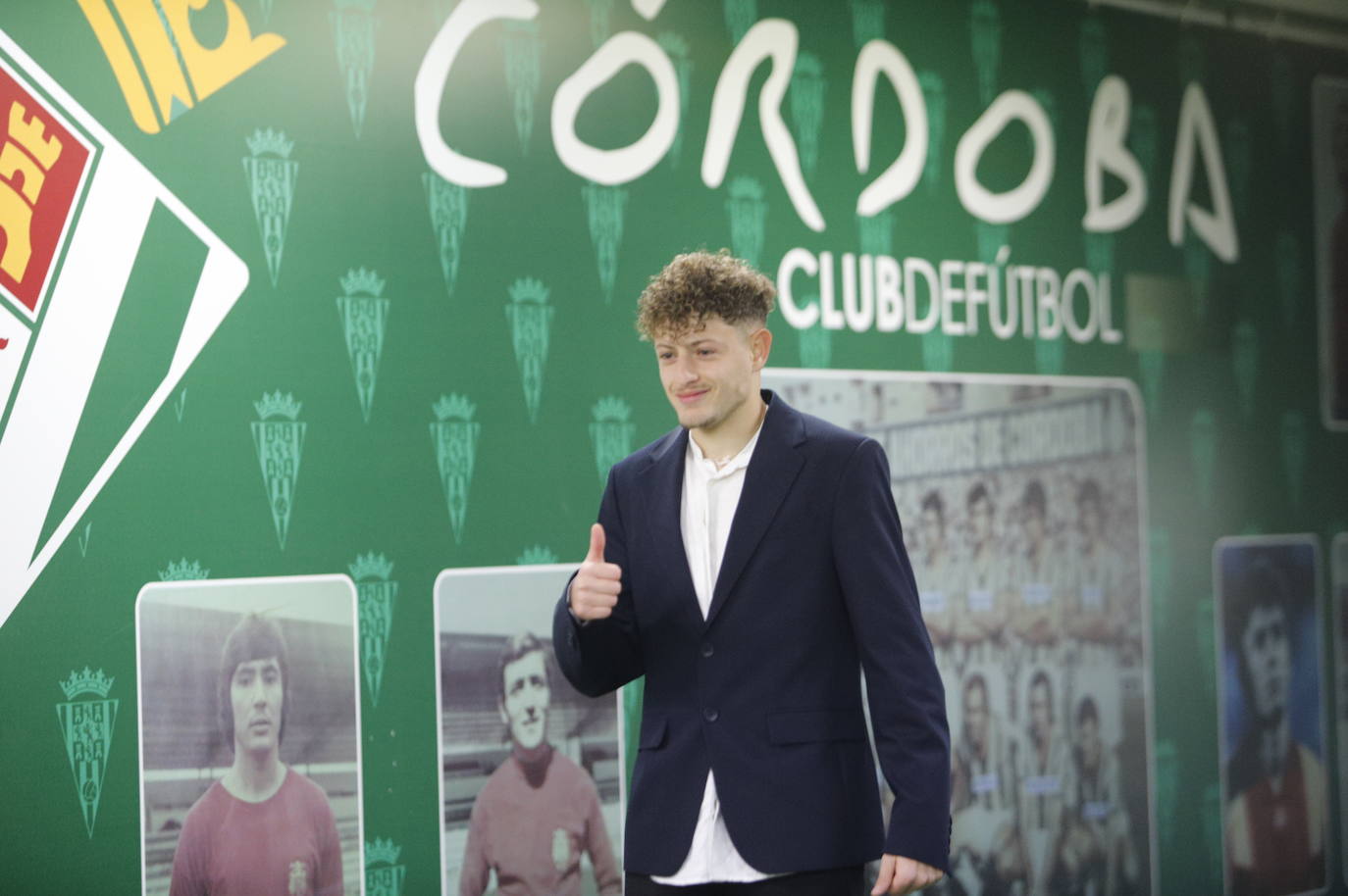 El acto de renovación de Simo con el Córdoba CF, en imágenes