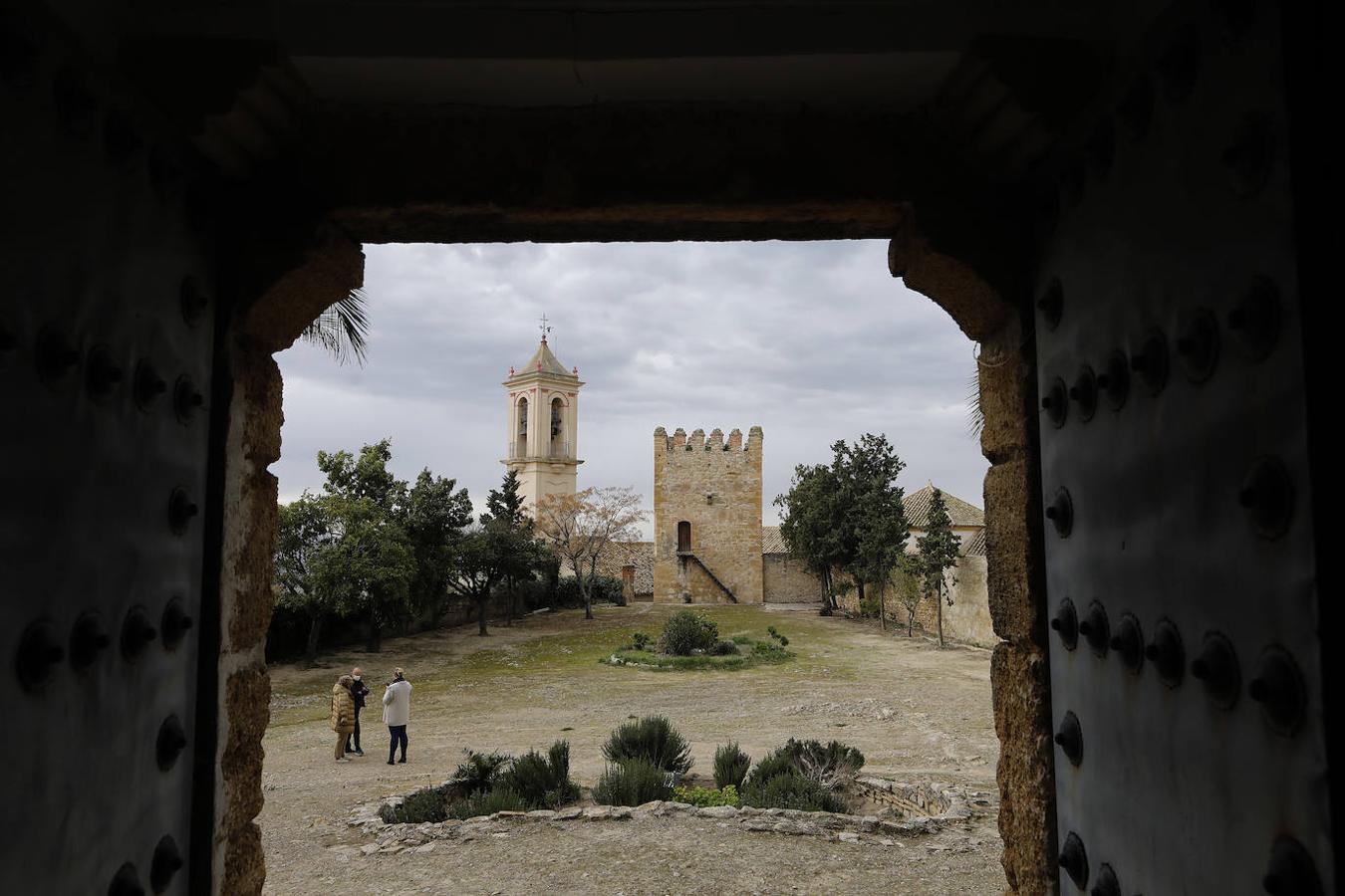 ABC entra en el Castillo de Espejo, en imágenes