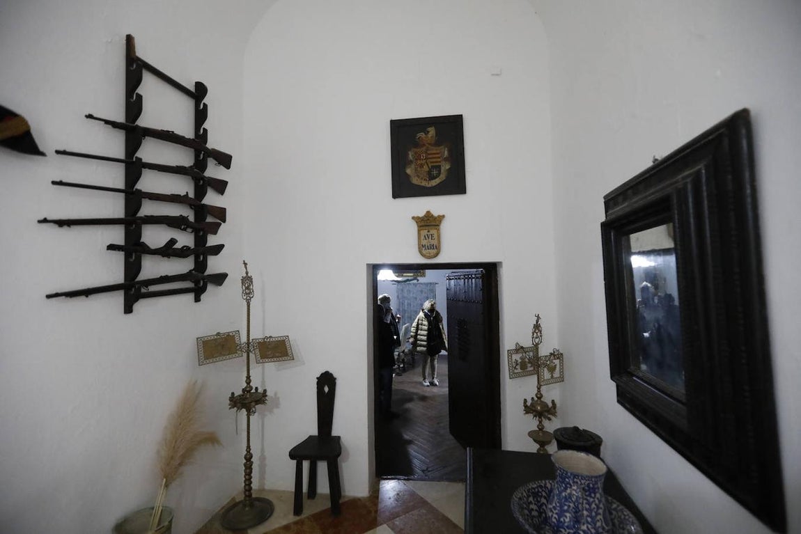 ABC entra en el Castillo de Espejo, en imágenes