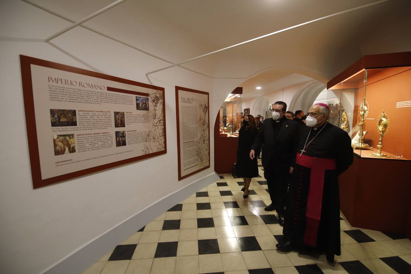 El obispo de Córdoba bendice un nuevo espacio sobre San Rafael en la iglesia del Juramento