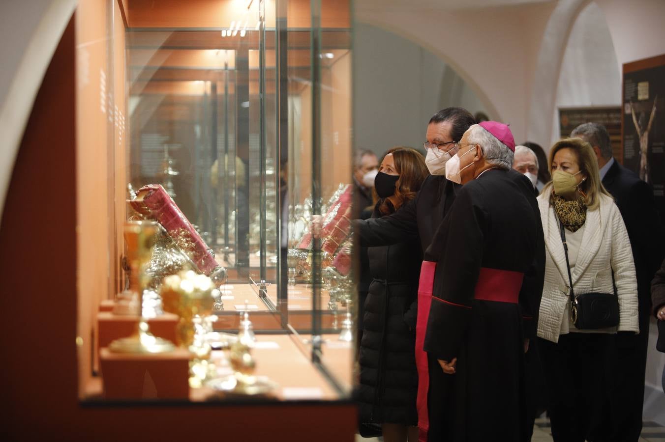 El obispo de Córdoba bendice un nuevo espacio sobre San Rafael en la iglesia del Juramento