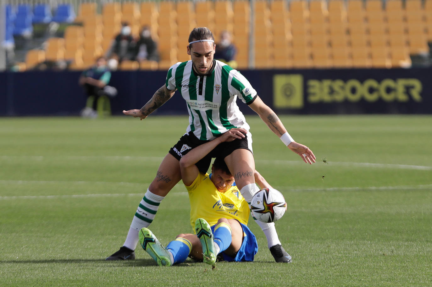 El Cádiz B - Córdoba CF, en imágenes