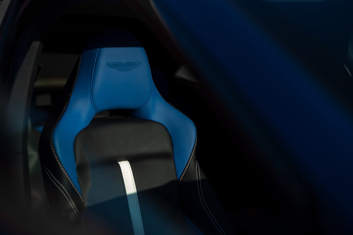 Fotogalería: Aston Martin DBX707