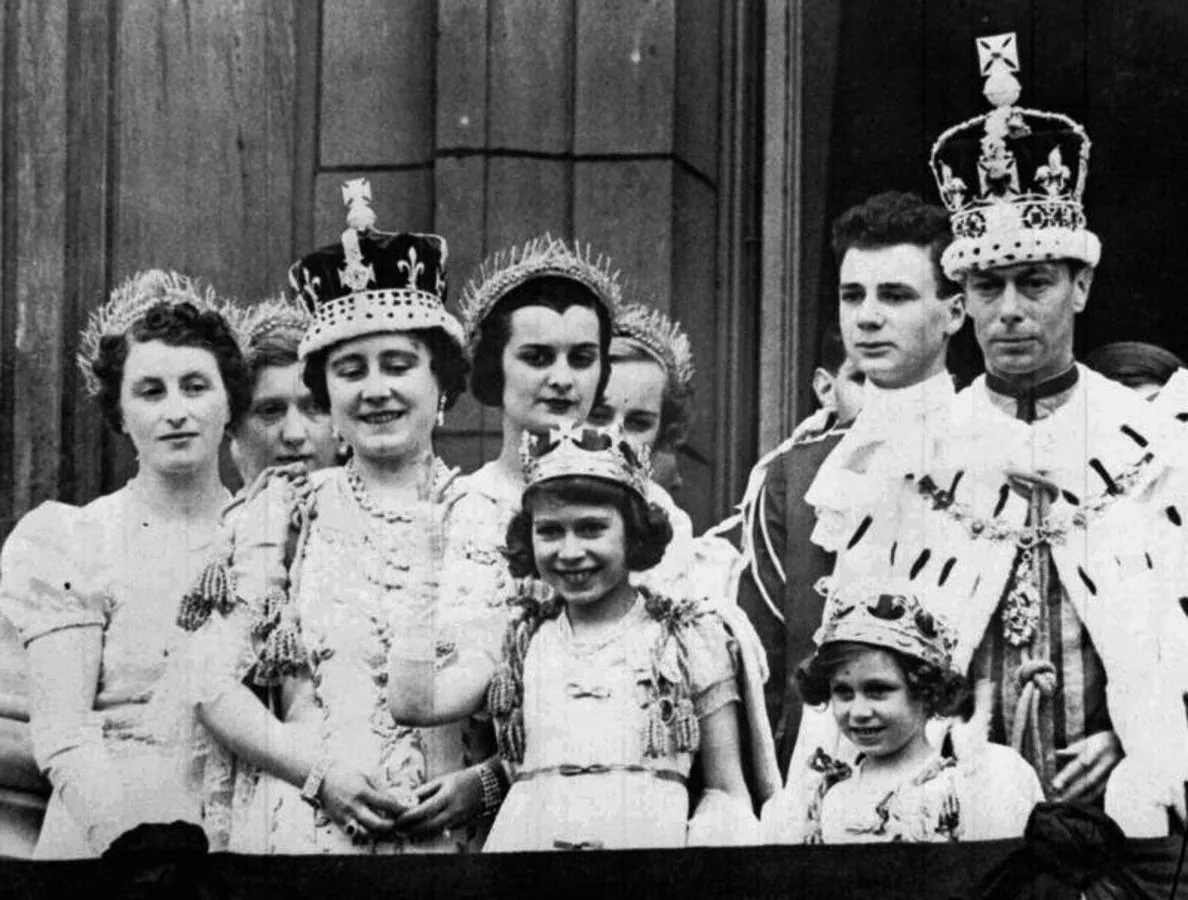 La Reina Isabel, una vida en imágenes