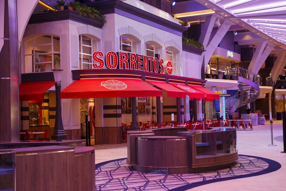 Fotos: Un recorrido por el interior del lujoso crucero &#039;Wonder of the seas&#039;, el más grande del mundo