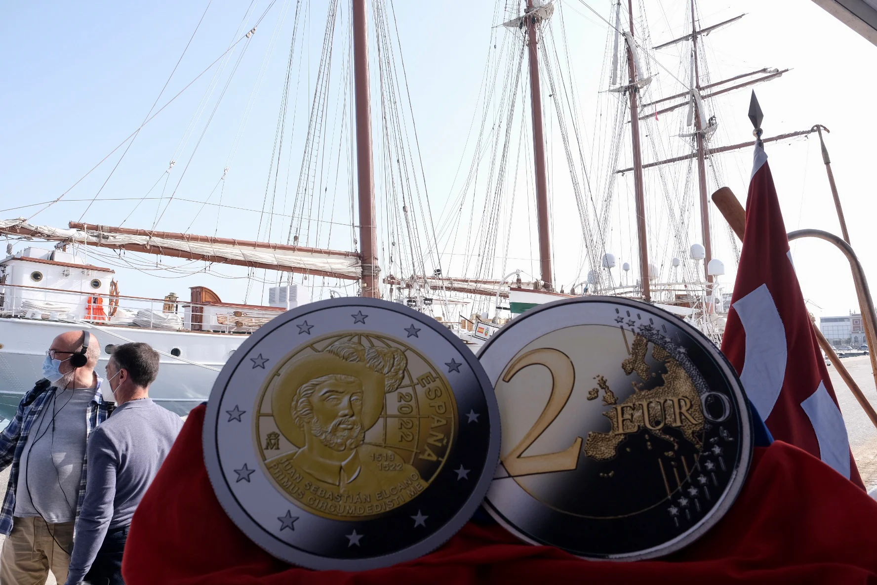 En imágenes: Presentación de la moneda conmemorativa del V Centenario de la Primera Vuelta al Mundo