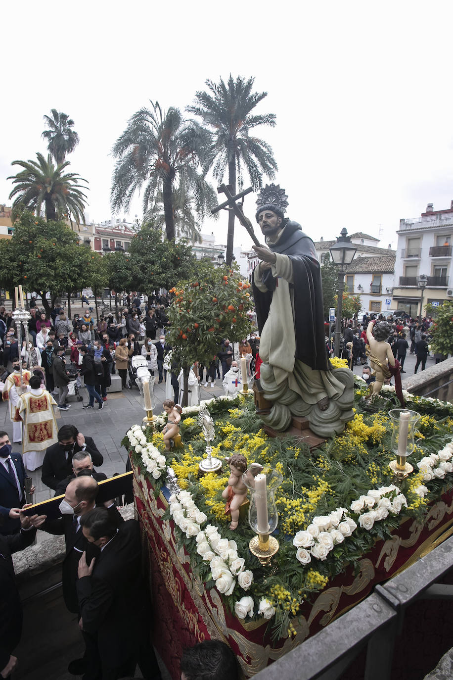 La procesión de San Juan Bautista de la Concepción en Córdoba, en imágenes