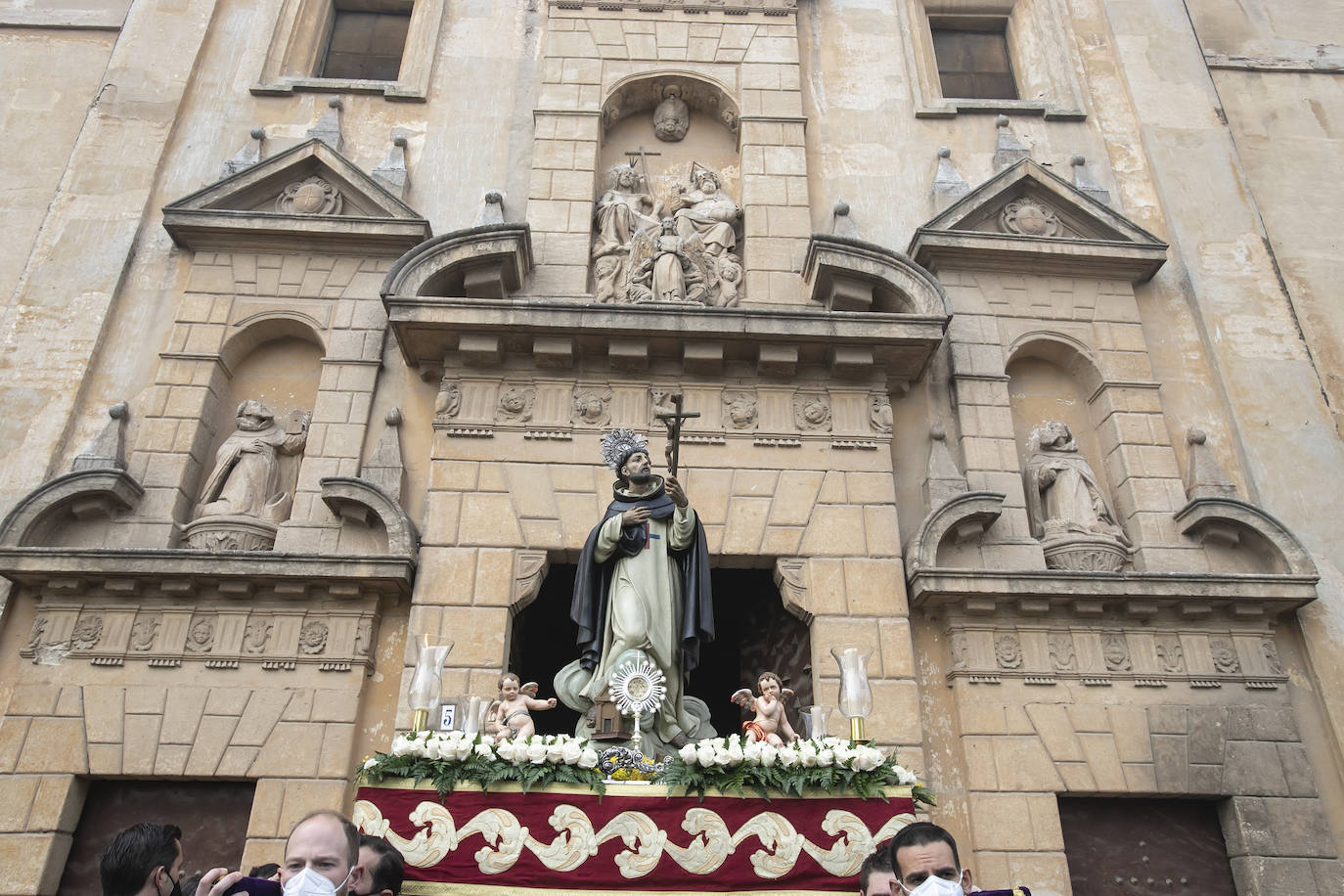 La procesión de San Juan Bautista de la Concepción en Córdoba, en imágenes