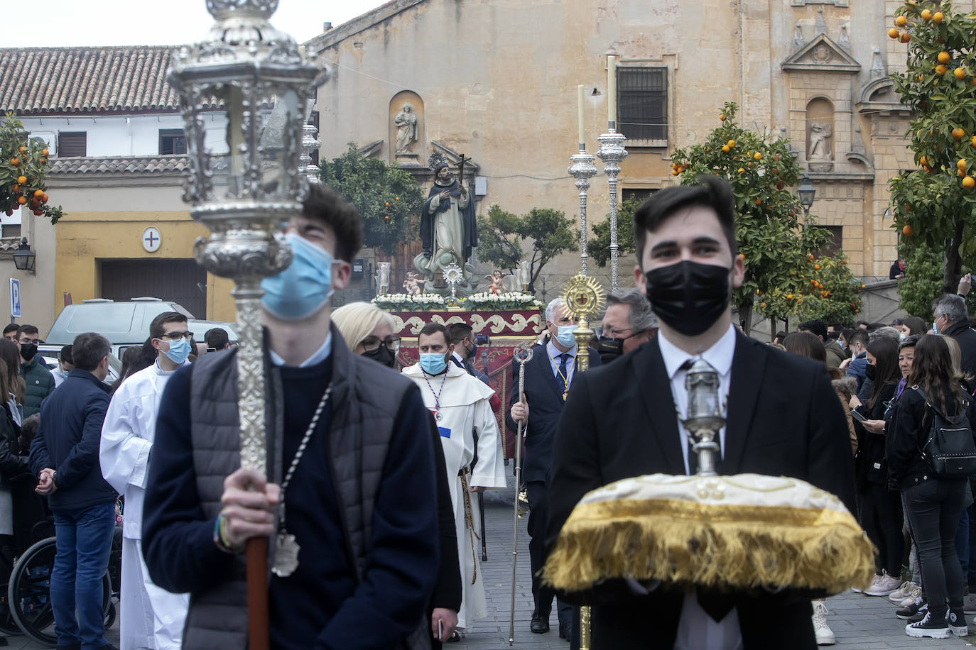 La procesión de San Juan Bautista de la Concepción en Córdoba, en imágenes