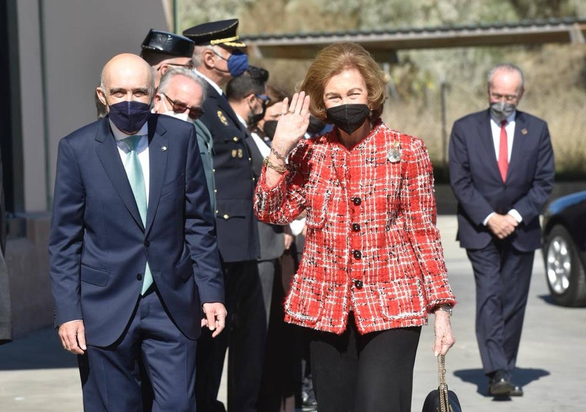 En imágenes, la visita de Doña Sofía a Bancosol en Málaga