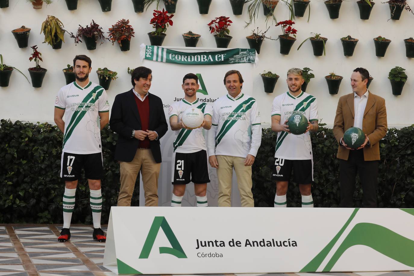 La camiseta del Córdoba CF exclusiva para el Día de Andalucía, en imágenes