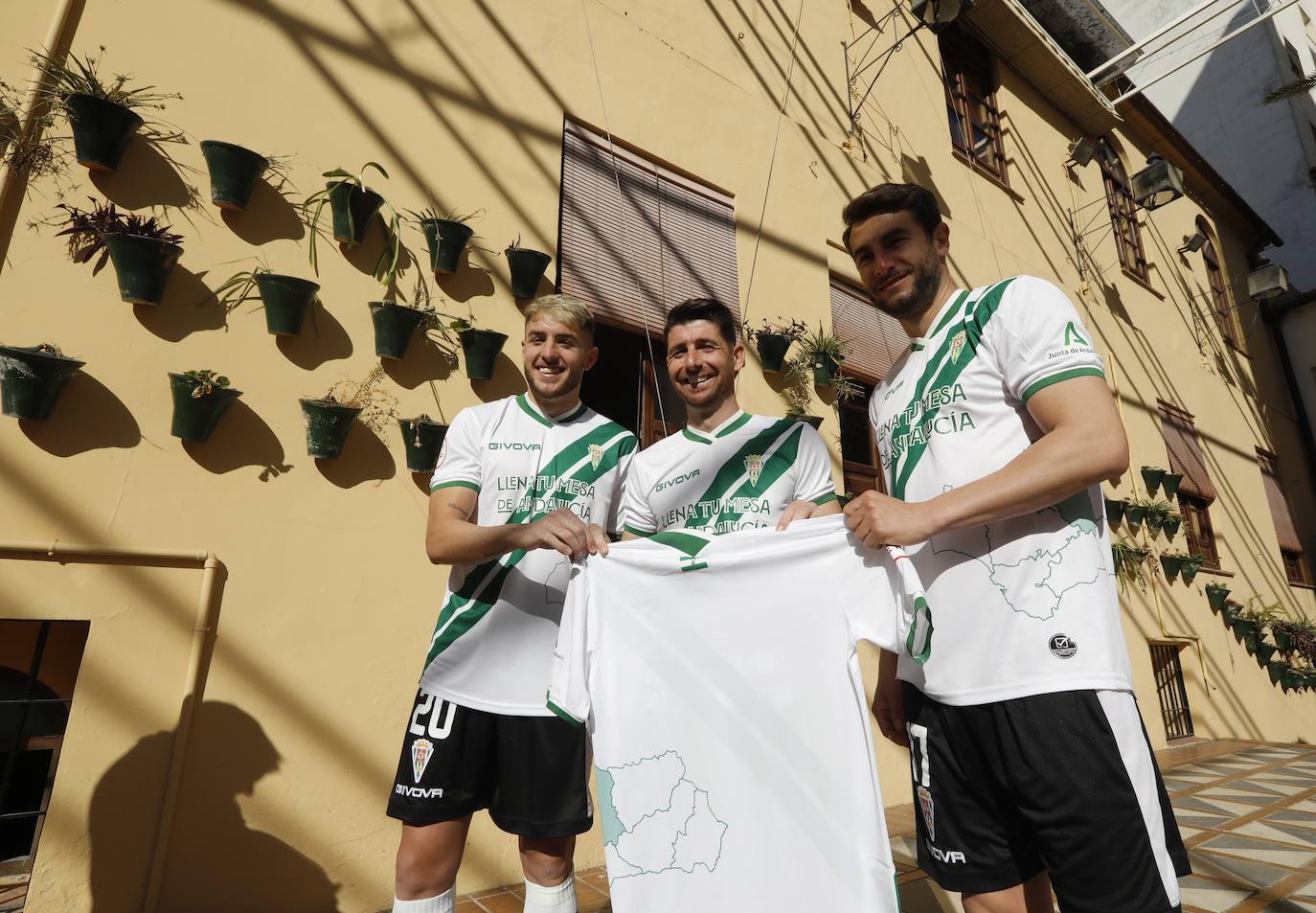 La camiseta del Córdoba CF exclusiva para el Día de Andalucía, en imágenes