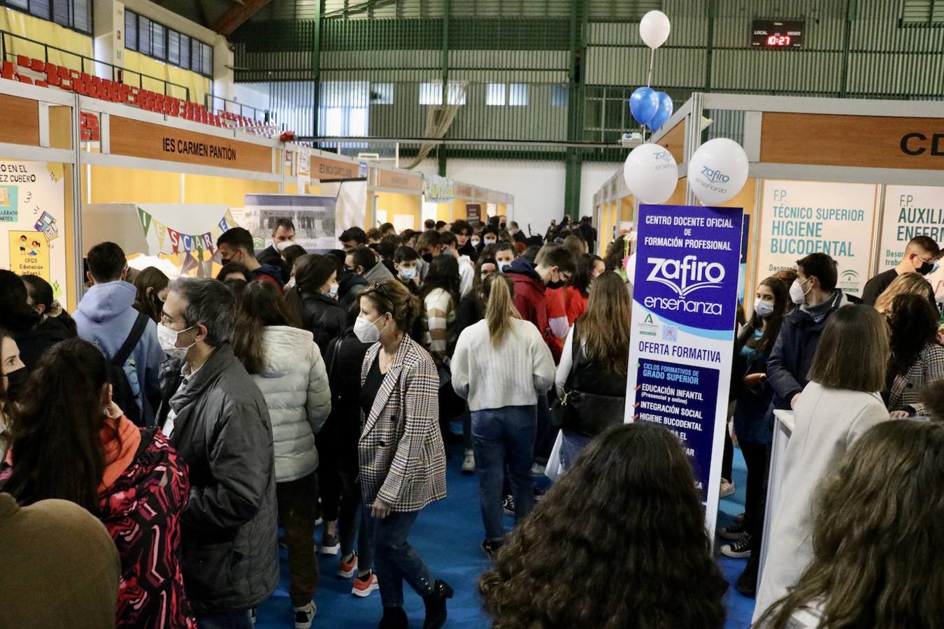 El Salón del Estudiante de Lucena, en imágenes