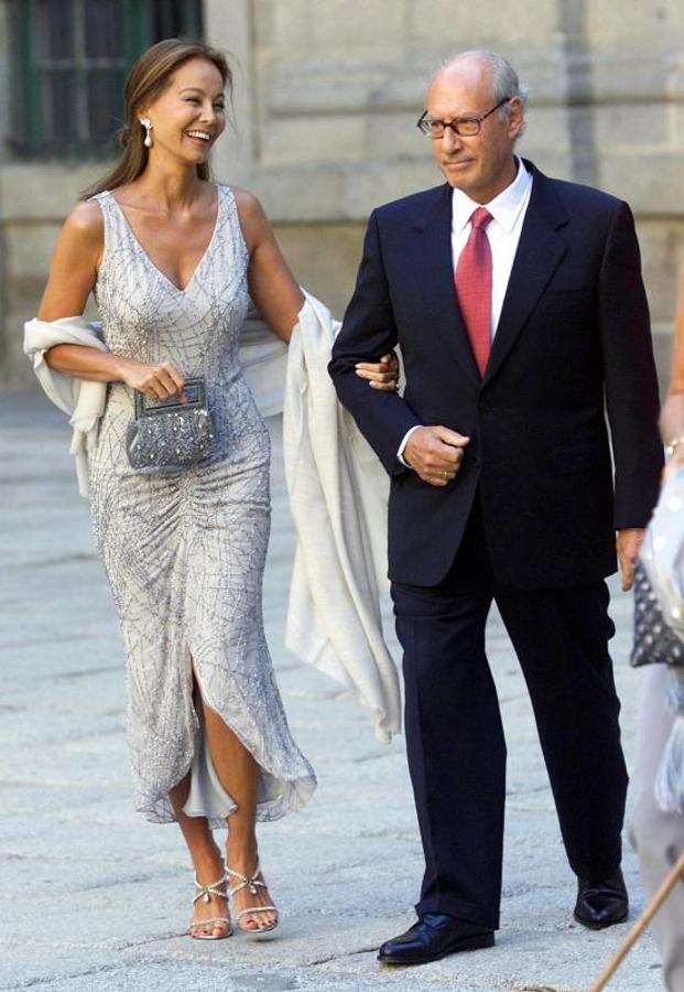 Isabel Preysler y Miguel Boyer en la boda de Ana Aznar. 