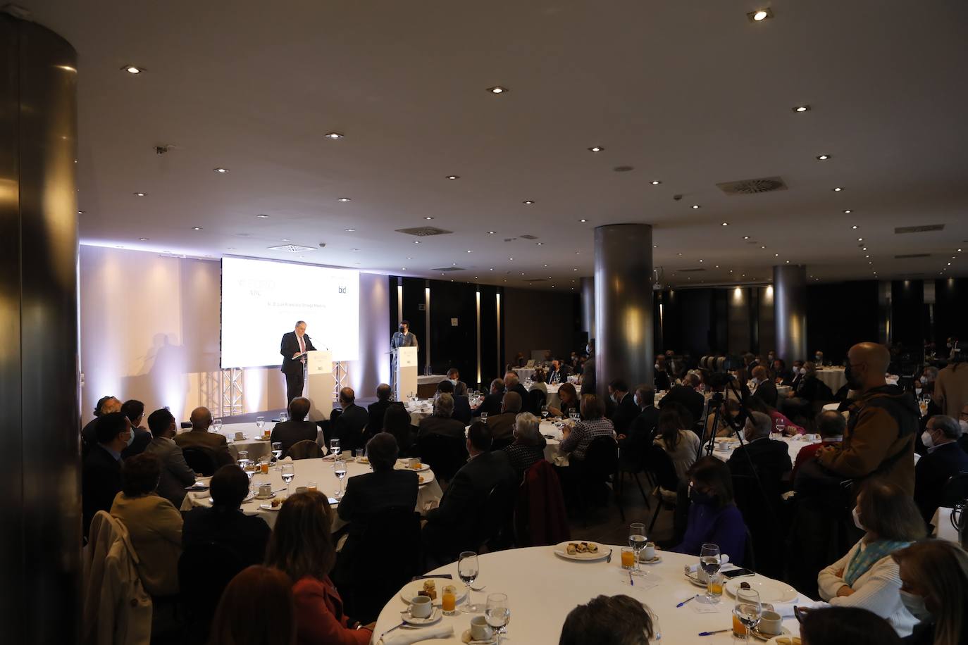 El consejero de Salud en el Foro ABC Córdoba, en imágenes