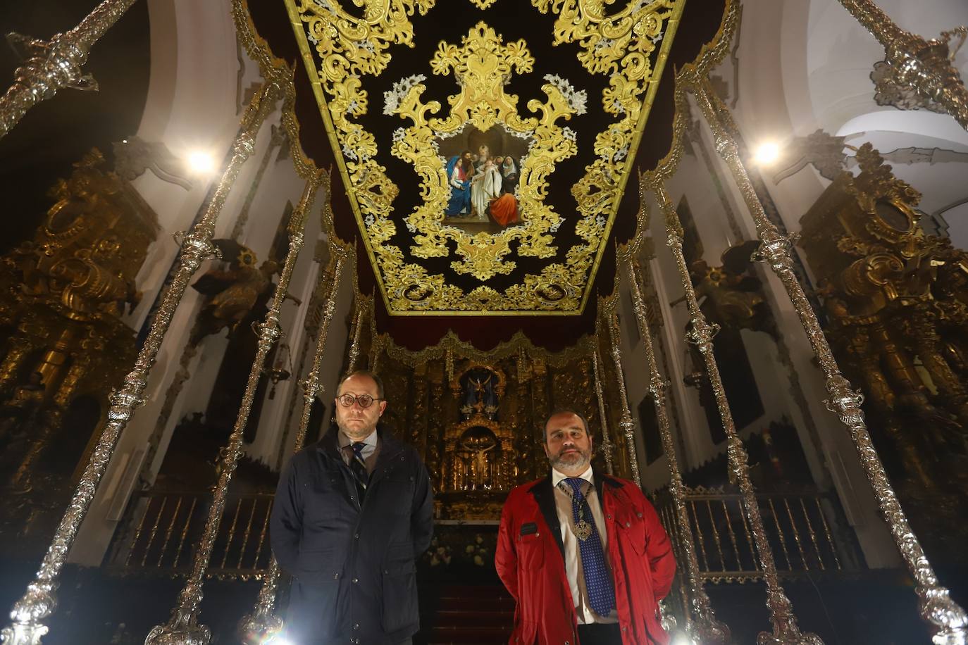 El techo bordado de la Virgen de la Candelaria de Córdoba, en imágenes