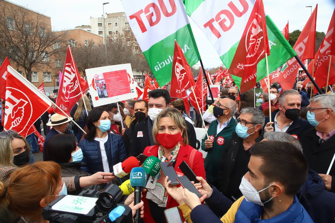 La manifestación en defensa de la sanidad pública en Córdoba, en imágenes