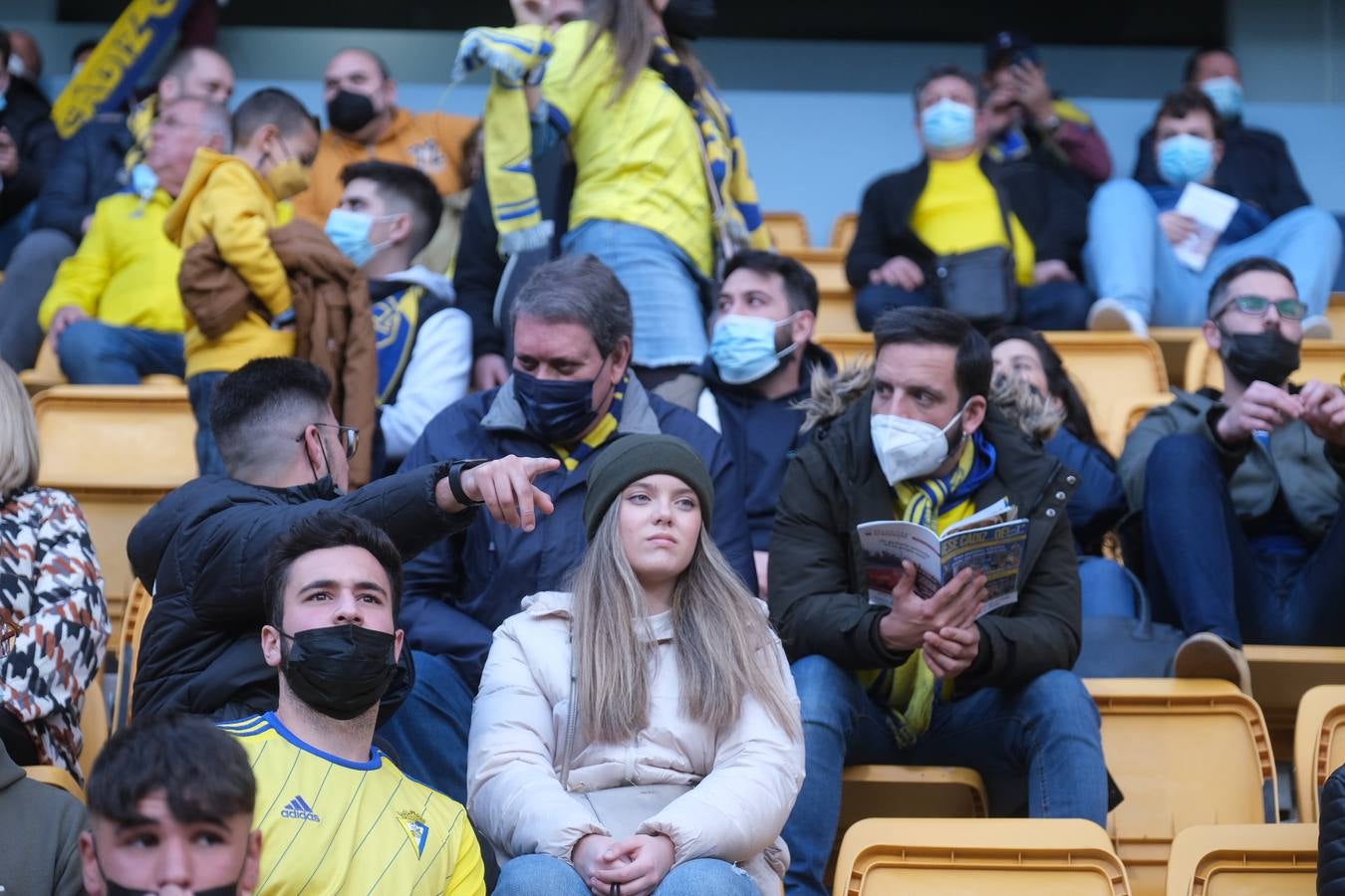 FOTOS: Búscate en las gradas en el partido Cádiz - Getafe