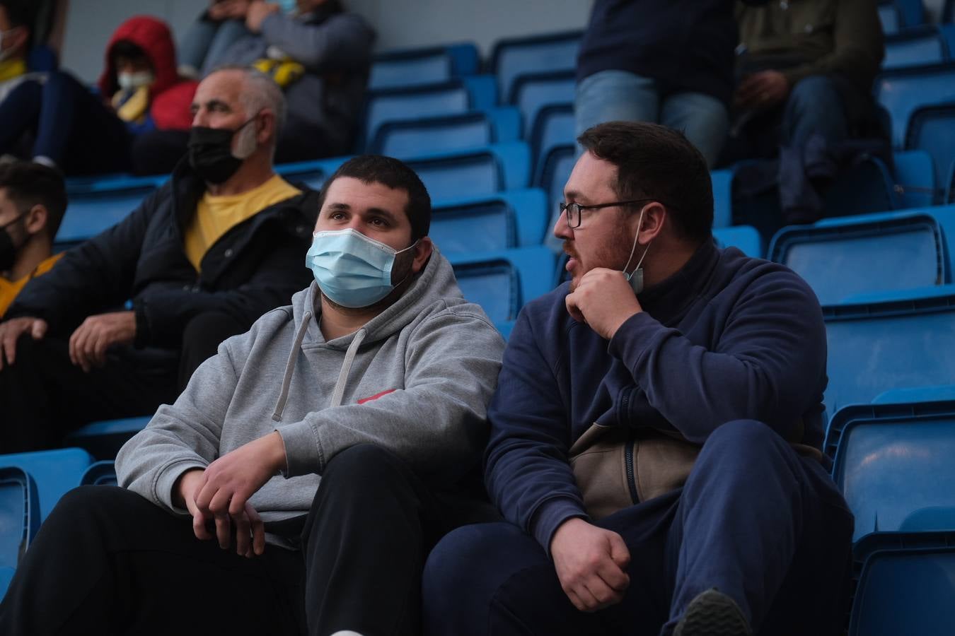 FOTOS: Búscate en las gradas en el partido Cádiz - Getafe