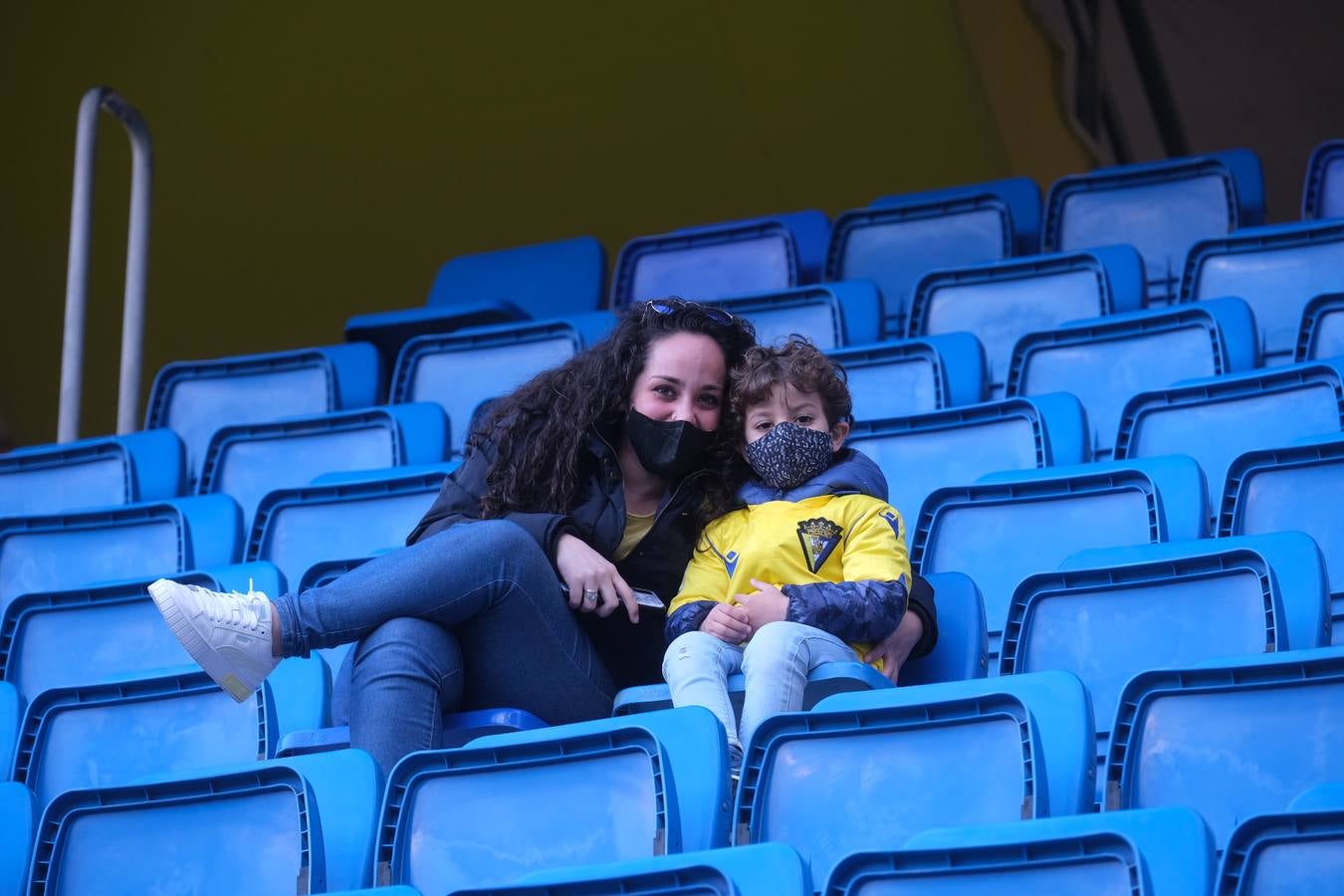 FOTOS: Búscate en las gradas en el partido Cádiz - Getafe