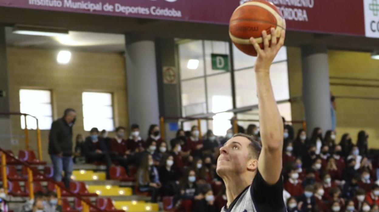 España de baloncesto sigue la puesta a punto este martes en Córdoba, en imágenes