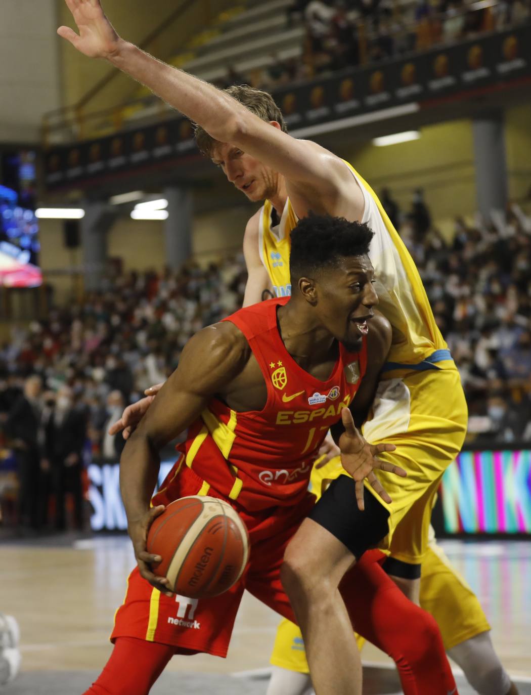 Las mejores imágenes del España - Ucrania de baloncesto en Córdoba