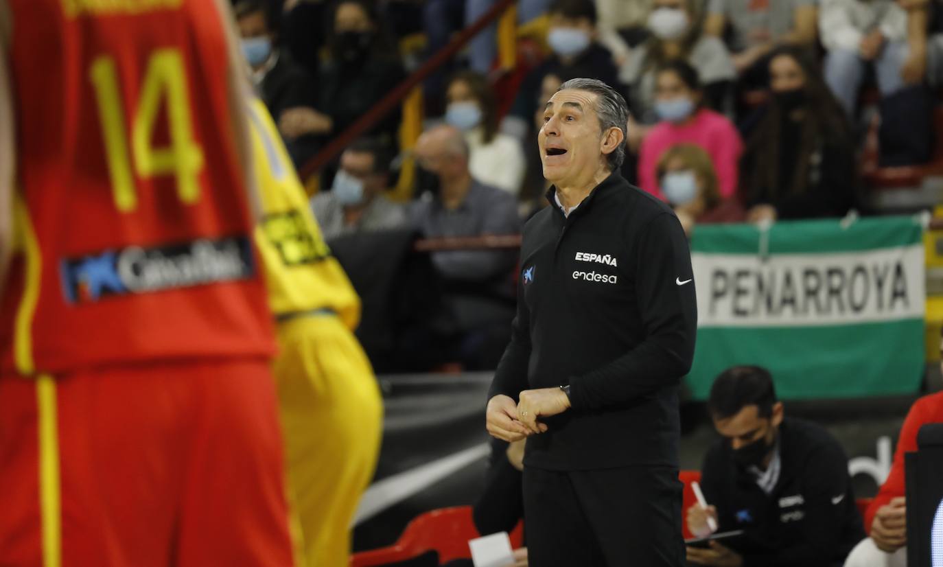 Las mejores imágenes del España - Ucrania de baloncesto en Córdoba