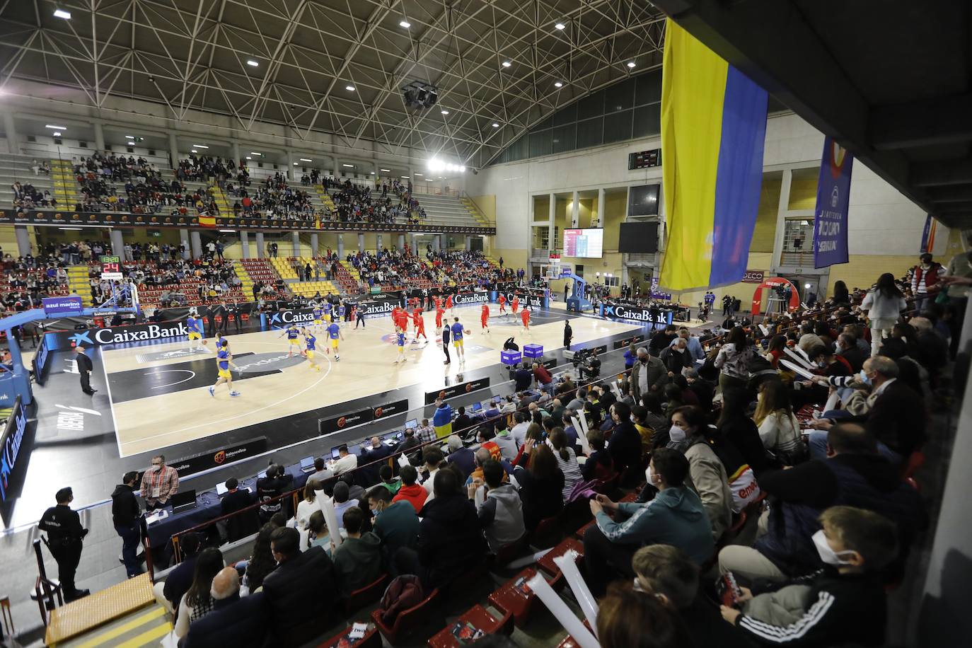 Las mejores imágenes del España - Ucrania de baloncesto en Córdoba