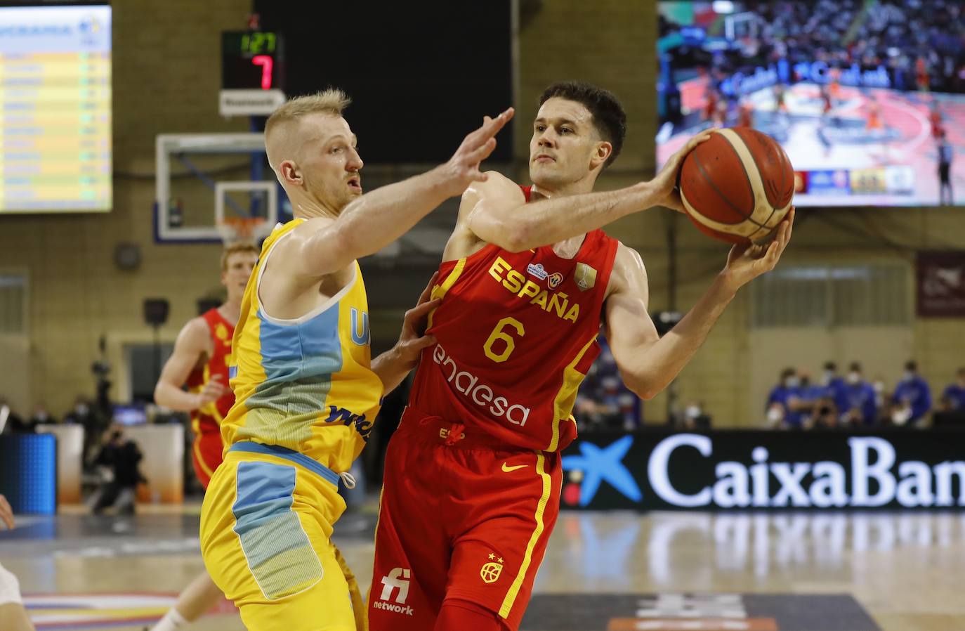 Las mejores imágenes del España - Ucrania de baloncesto en Córdoba