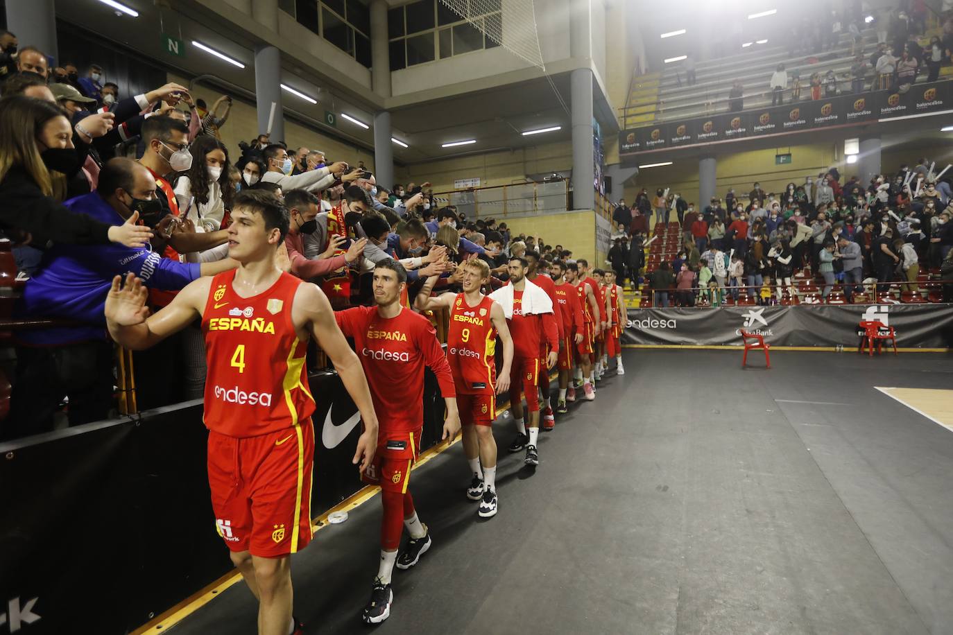 Las mejores imágenes del España - Ucrania de baloncesto en Córdoba