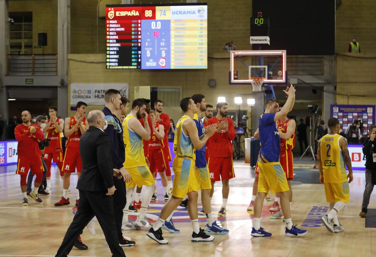 Las mejores imágenes del España - Ucrania de baloncesto en Córdoba