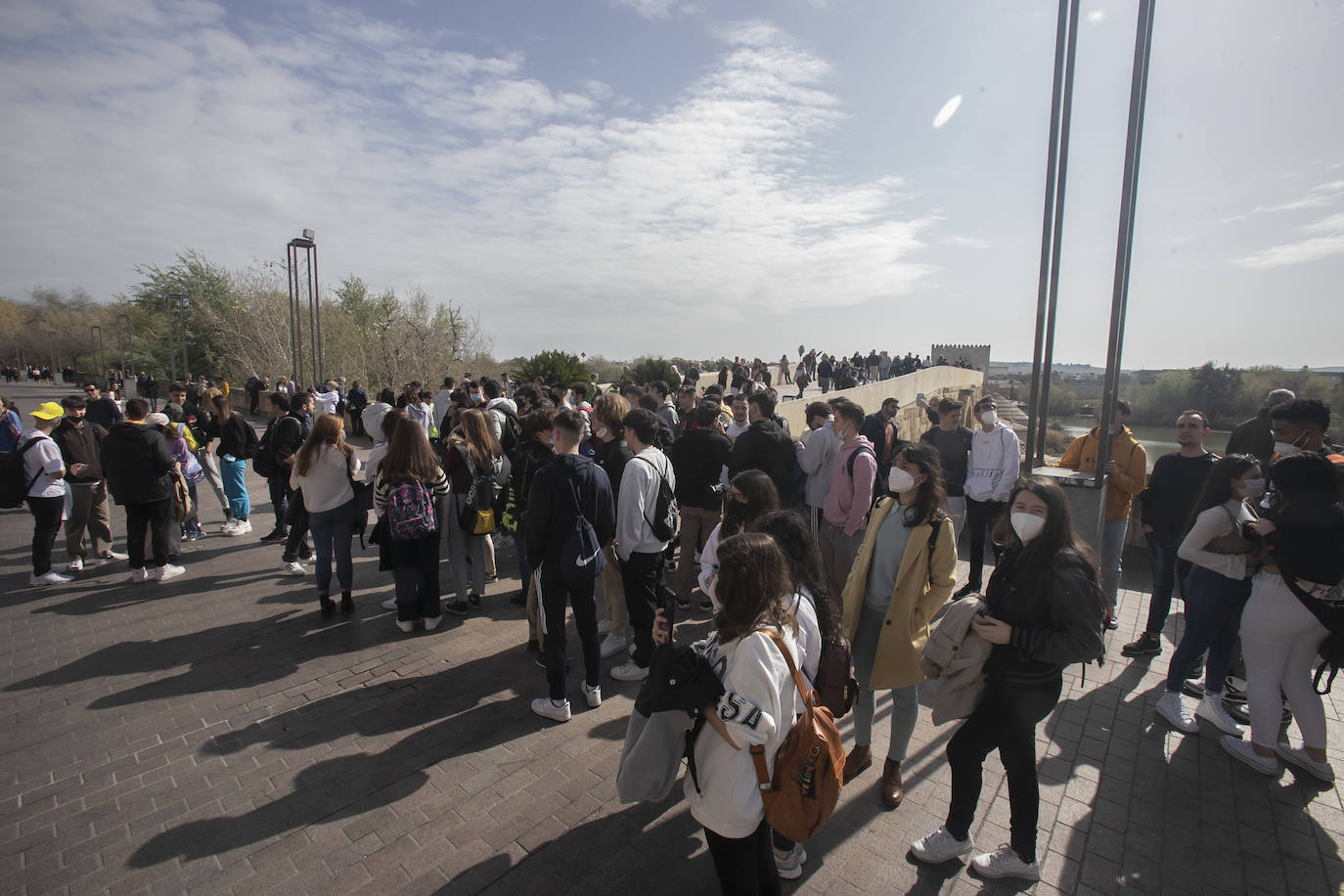 Los turistas el primer día del Puente de Andalucía en Córdoba, en imágenes