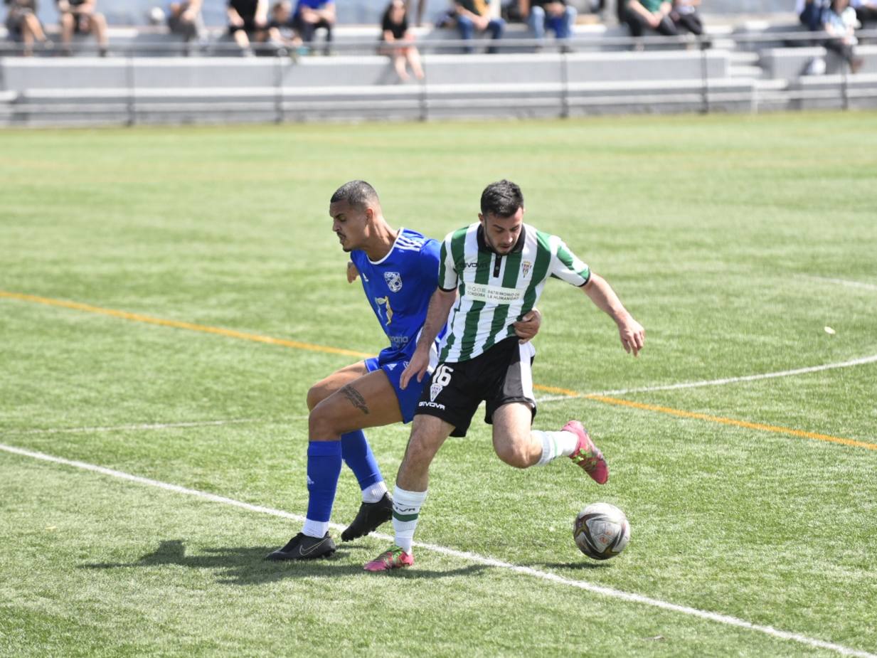 El UD San Fernando - Córdoba CF, en imágenes