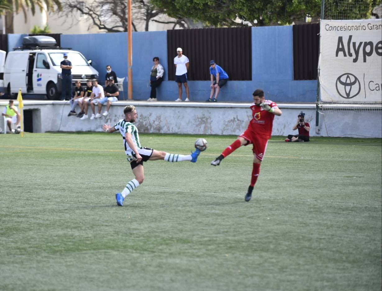 El UD San Fernando - Córdoba CF, en imágenes