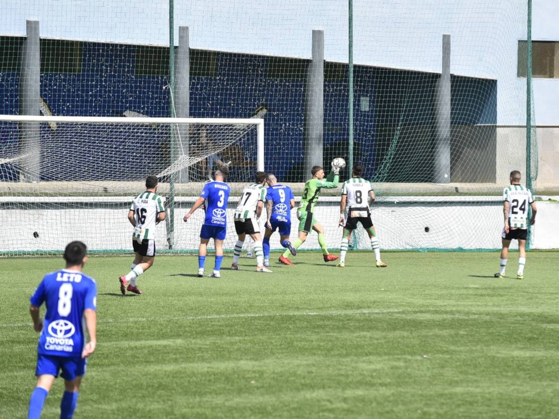 El UD San Fernando - Córdoba CF, en imágenes