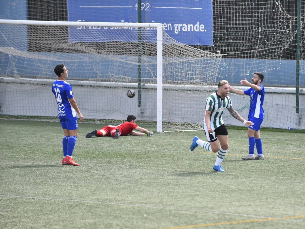 El UD San Fernando - Córdoba CF, en imágenes