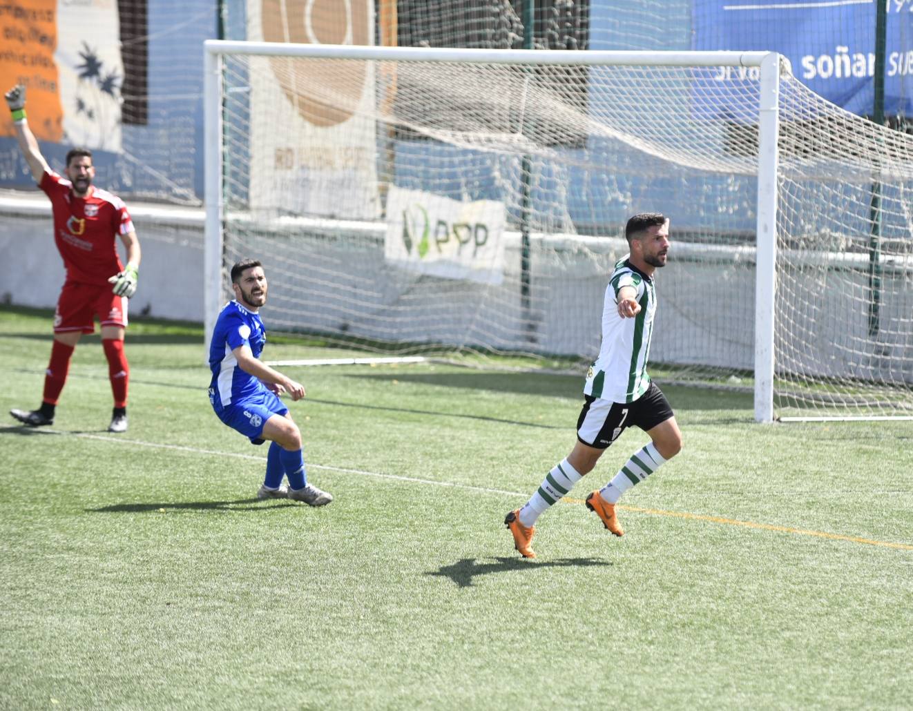 El UD San Fernando - Córdoba CF, en imágenes