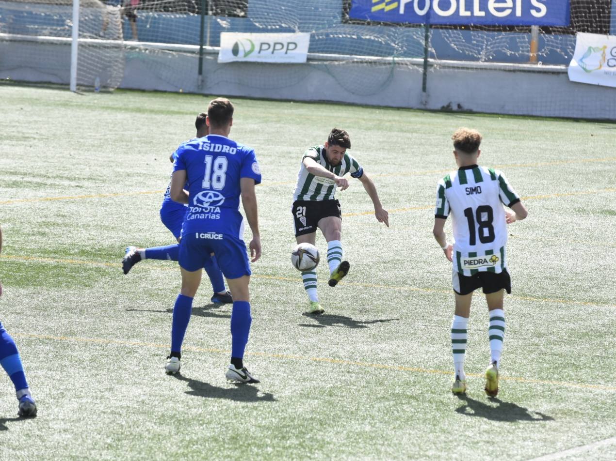 El UD San Fernando - Córdoba CF, en imágenes