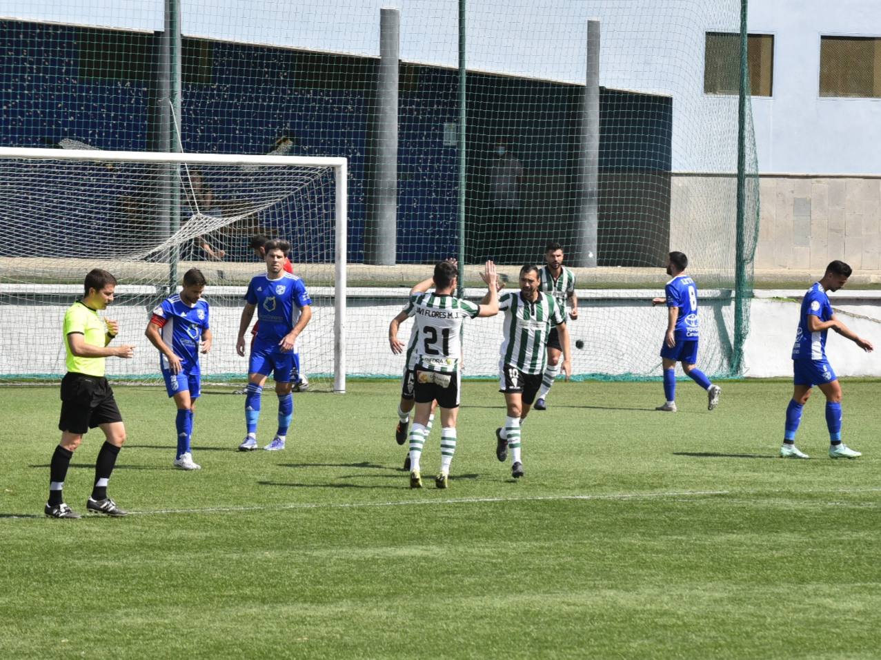 El UD San Fernando - Córdoba CF, en imágenes