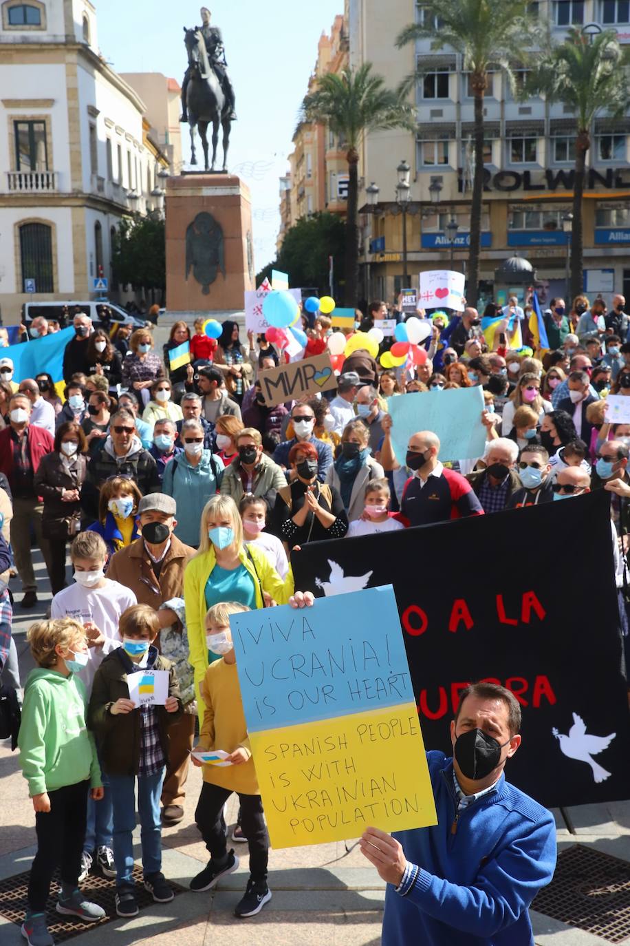 La manifestación contra la guerra en Ucrania en Córdoba, en imágenes